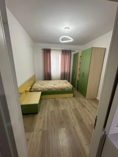 Tirane, jepet me qera apartament 2+1+Ballkon Kati 4, 90 m² 500 € (Residenca Klensi Astir)