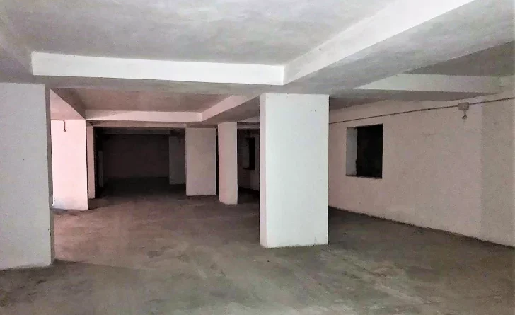 Tirane, shes garazh | post parkimi Kati -1, 500 m² (Rruga Isa Boletini)