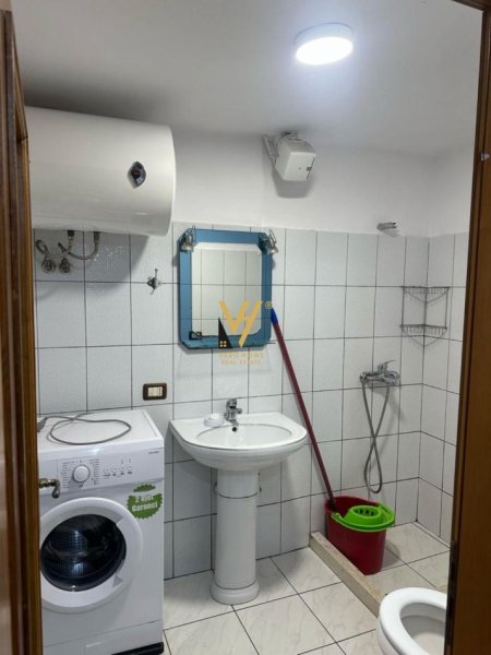 Tirane, jepet me qera garsonier Kati 1, 40 m² 350 € (5 MAJI)