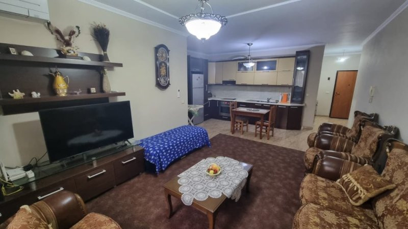 Tirane, jepet me qera apartament 2+1 Kati 2, 107 m² 600 € (JEPET ME QERA APARTAMENT 2+1 NE ASTIR TE RRETHI.)