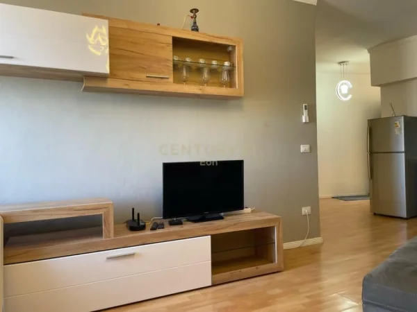 Durres, jepet me qera 1+1 , 77 m² 450 € (Vila Zogut)