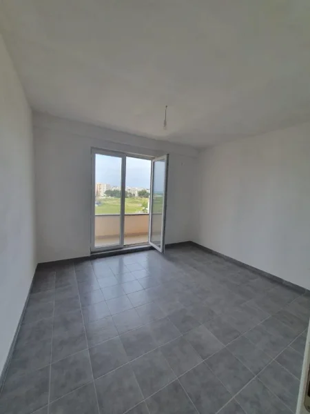 Durres, shitet apartament 2+1+Ballkon Kati 4, 80 m² 96.000 € (ne Qerret Durres)