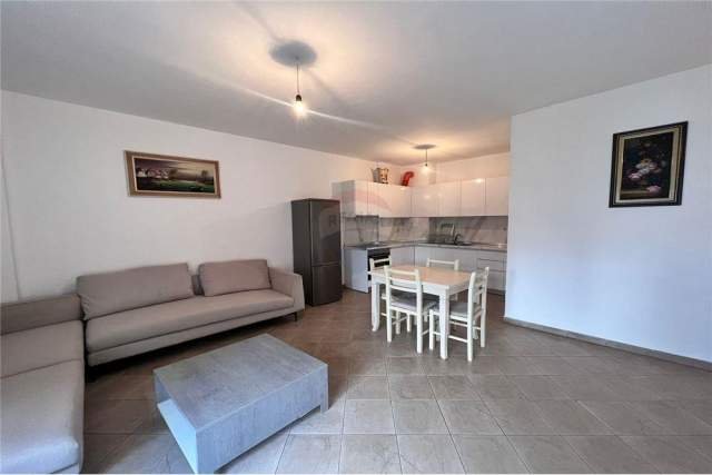 Tirane, jepet me qera apartament 2+1 Kati 3, 79 m² 300 Euro (Sotir Caci)