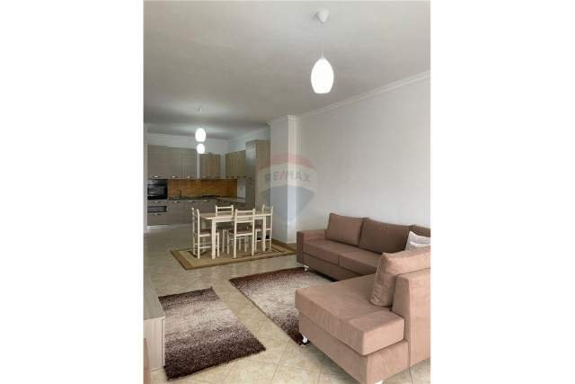 Tirane, jepet me qera apartament 2+1+A+BLK Kati 3, 80 m² 330 Euro (Besim Alla)