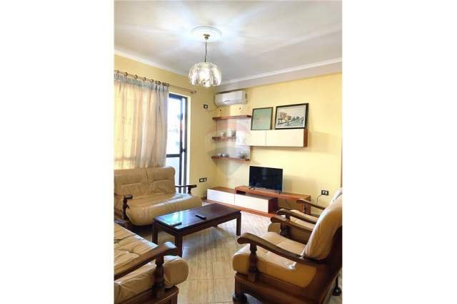 Tirane, jepet me qera apartament 3+1+BLK Kati 2, 130 m² 43.000 Leke (Kodra e Diellit)