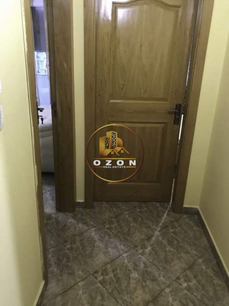 Tirane, jepet me qera apartament 1+1+BLK Kati 5, 60 m² 400 Euro (ISH EKSPOZITA)