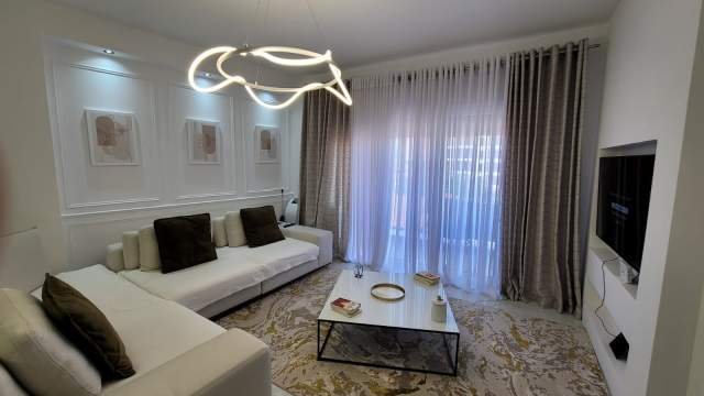 Tirane, jepet me qera apartament 1+1+BLK Kati 3, 80 m² 520 Euro (SELVIA)