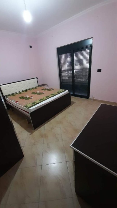 Fier, jap me qera apartament 2+1+BLK Kati 4, 104 m² 25.000 Leke (Rruga Jani Bakalli)