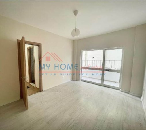 Tirane, jepet me qera zyre Kati 1, 128 m² 800 Euro (rruga e elbasanit)