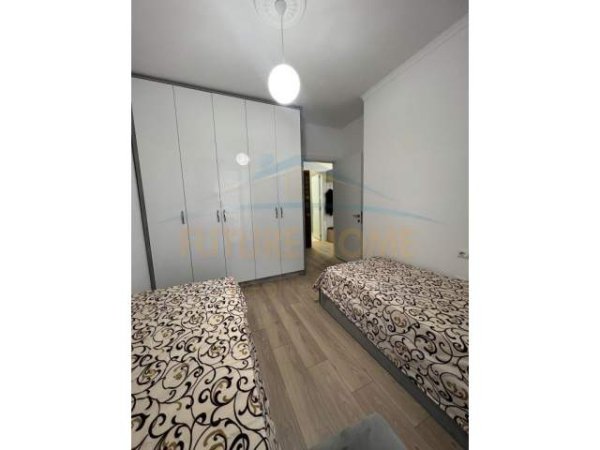 Tirane, jepet me qera apartament 2+1 Kati 10, 98 m² 400 Euro (Yzberisht)