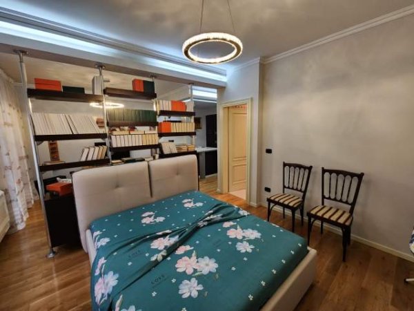 Tirane, jepet me qera apartament 1+1 Kati 5, 53 m² 500 Euro (Rruga Bardhok Biba)