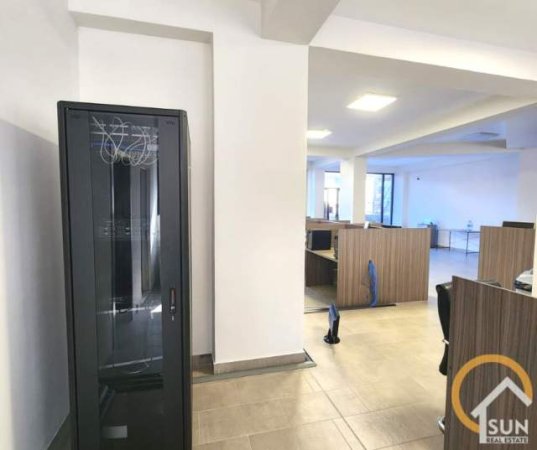 Shkoder, jepet me qera ambjent biznesi Kati 0, 180 m² 600 Euro (Parruce)