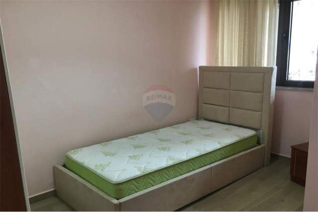 Tirane, jap me qera apartament 2+1+A+BLK Kati 3, 70 m² 400 Euro (Don Bosco)