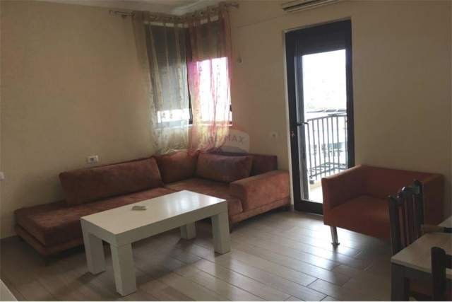 Tirane, jap me qera apartament 2+1+A+BLK Kati 3, 70 m² 400 Euro (Don Bosco)