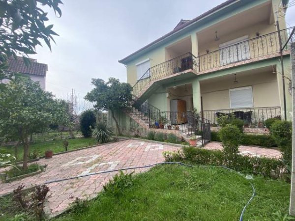 Tirane, shitet shtepi 2 Katshe Kati 2, 1.000 m² 165.000 Euro (Rruga Kastriotet)