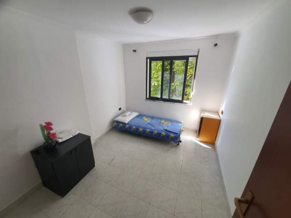 Tirane, jepet me qera apartament 2+1+BLK Kati 1, 90 m² 650 Euro (Rruga Sami Frasheri)
