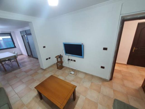 Tirane, jepet me qera apartament 2+1+BLK Kati 1, 90 m² 650 Euro (Rruga Sami Frasheri)