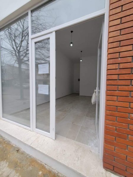 Tirane, jepet me qera ambjent biznesi Kati 1, 26 m² 250 Euro (Rruga e Dibres, direkte mbi QSUT)