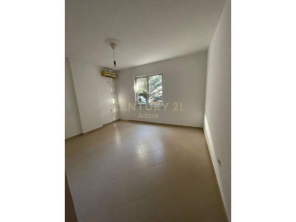 Tirane, shitet apartament 2+1+BLK Kati 2, 104 m² 105.000 Euro (Astir)