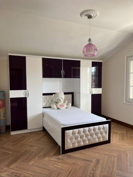 Tirane, jepet me qera Vile 3+1+BLK Kati 3, 170 m² 400 Euro (prane spitalit Amerikan 2)
