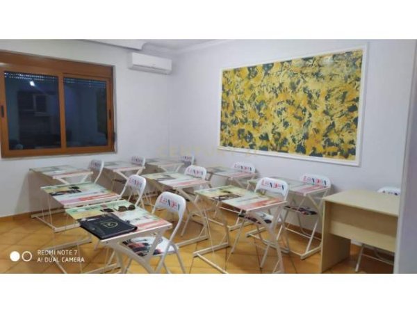 Tirane, jepet me qera apartament 1+1+BLK Kati 3, 80 m² 350 Euro (Ish Stacioni Trenit)