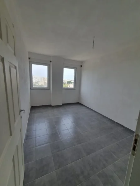 Durres, shitet apartament 1+1+Ballkon Kati 4, 50 m² 60.000 € (ne Qeret Durres)