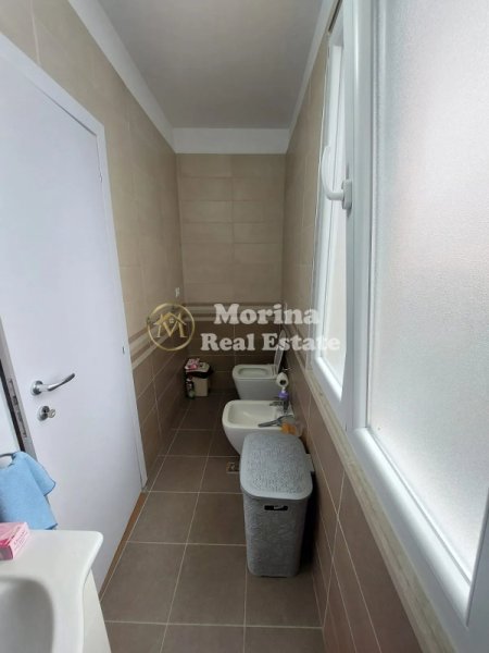 Tirane, jepet me qera Vile 2 Katshe , 210 m² 1.350 € (Shkolla e Baletit)