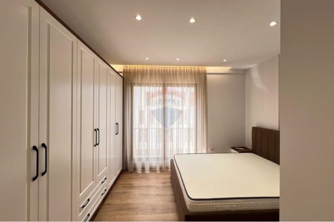 Tirane, shitet apartament 2+1+Ballkon Kati 5, 92 m² 185.000 € (teodor keko)