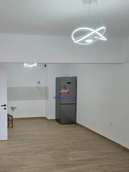 JEPET APARTAMENT ME QERA 1+1+BALLKON 70 m² 500 € (DON BOSKO)