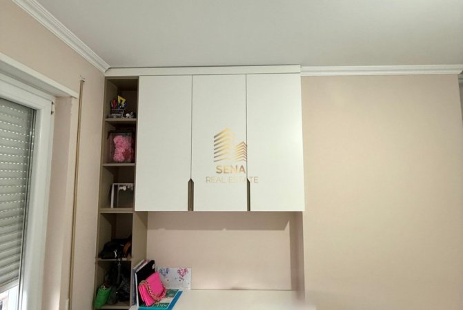 Tirane, jepet me qera apartament 2+1+Ballkon Kati 4, 110 m² 1.000 € (Zona Rruga e Elbasanit)