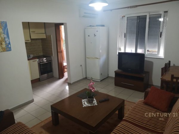 Tirane, shitet apartament Kati 3, 93 m² 150.000 € 
