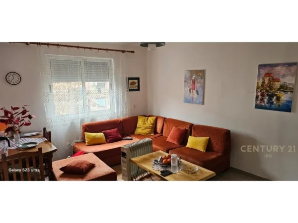 Tirane, shitet apartament Kati 3, 93 m² 150.000 € 