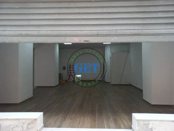 Durres, jepet me qera ambjent biznesi Kati 0, 67 m² 450 € (Ish Rajoni i Policis, Durres)