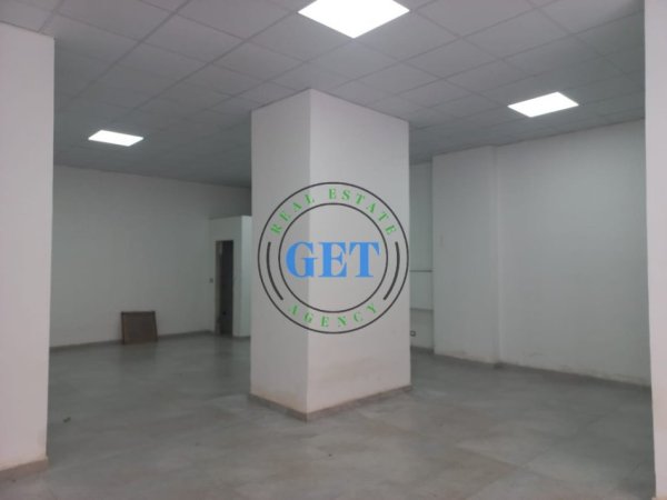 Durres, jap me qera ambjent biznesi Kati 0, 90 m² 600 € (Ish Rajoni i Policis, Durres)