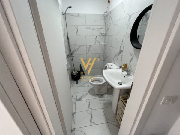 Tirane, jepet me qera apartament 1+1+Ballkon Kati 7, 44 m² 420 € (RRUGA E DIBRES)