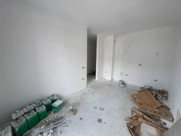 Tirane, shitet apartament 1+1 Kati 7, 56 m² 62.000 € (univers city)