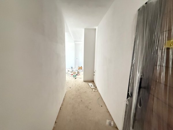 Tirane, shitet apartament 1+1 , 80 m² 117.000 € (rruga 5 maji)