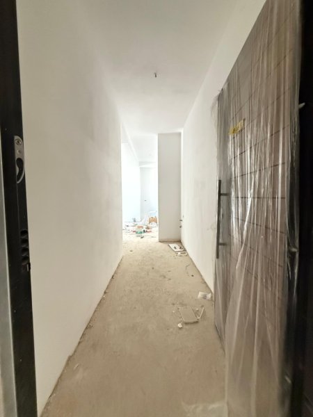 Tirane, shitet apartament 1+1 , 80 m² 117.000 € (rruga 5 maji)