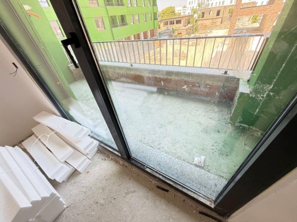 Tirane, shitet apartament 1+1 , 80 m² 117.000 € (rruga 5 maji)