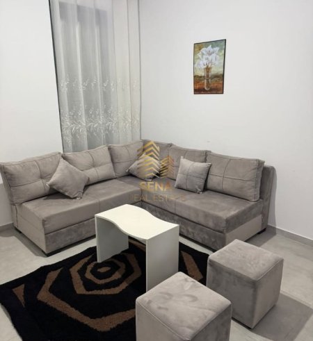 Tirane, jepet me qera apartament 1+1+Ballkon Kati 6, 60 m² 550 € (Rruga Kongresi i Manastirit)
