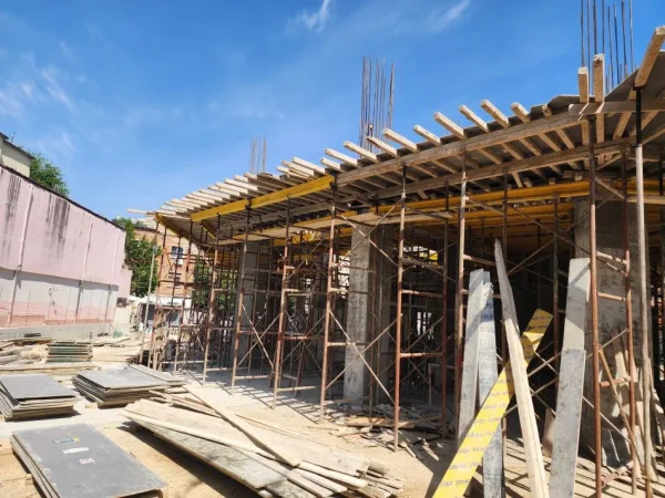 Tirane, shes apartament 2+1+Ballkon Kati 6, 107 m² (RRUGA MIHAL GRAMENO)