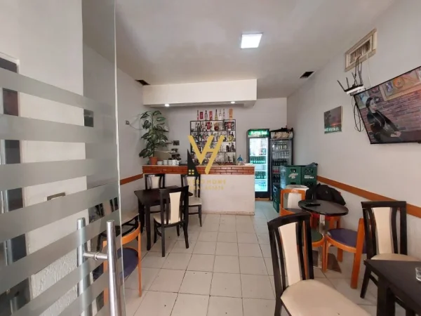 Tirane, jepet me qera ambjent biznesi Kati 0, 50 m² 500 € (SHKOLLA E BALETIT)