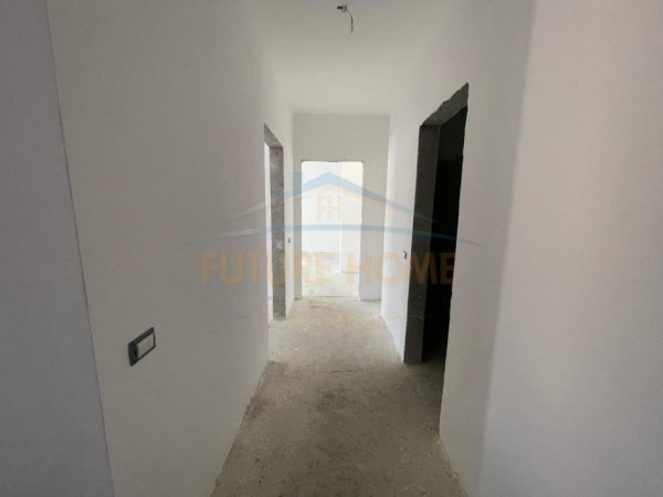 Durres, shitet apartament 2+1+Aneks+Ballkon Kati 5, 131 m² 300.000 € (Vollga, Durres)