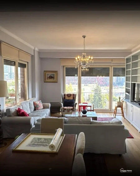 Tirane, jepet me qera 3+1+Ballkon , 176 m² 3.000 € (GARDA)