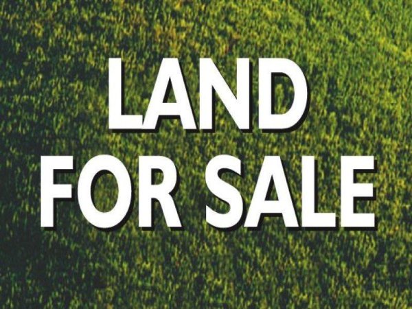 Tirane, shitet toke , 640 m² 90.000 € (FARKE)