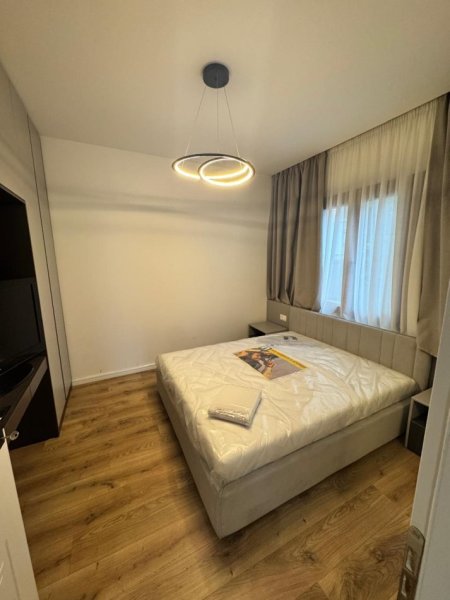 Tirane, jepet me qera apartament 2+1+Ballkon Kati 2, 85 m² 700 € (SELITE)