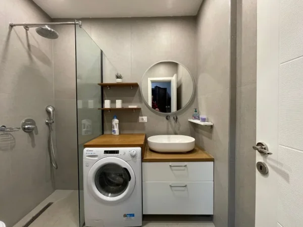 Tirane, jepet me qera apartament 2+1+Ballkon Kati 6, 154 m² 1.000 € (Kodra e Diellit)