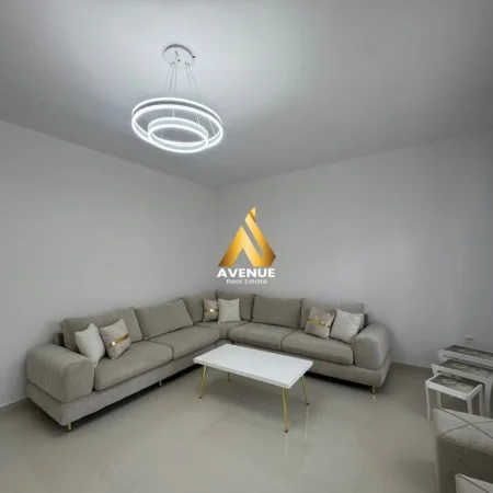 Tirane, jepet me qera apartament 2+1+Ballkon Kati 2, 100 m² 550 € (Sauk)