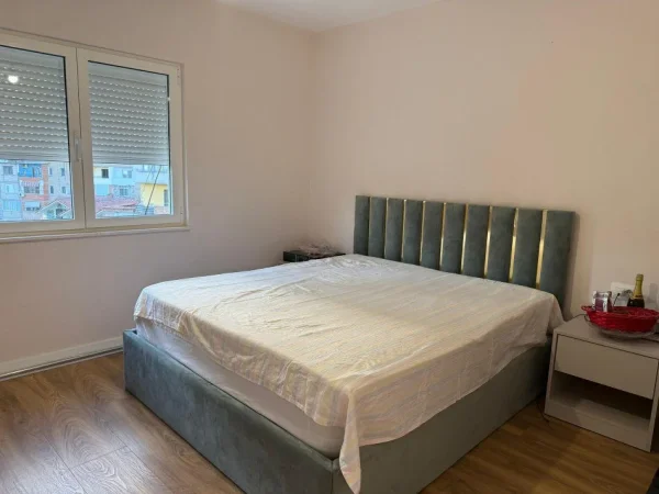 jepet me qera apartament Kati 4, 60 m² 650 € MINE PEZA