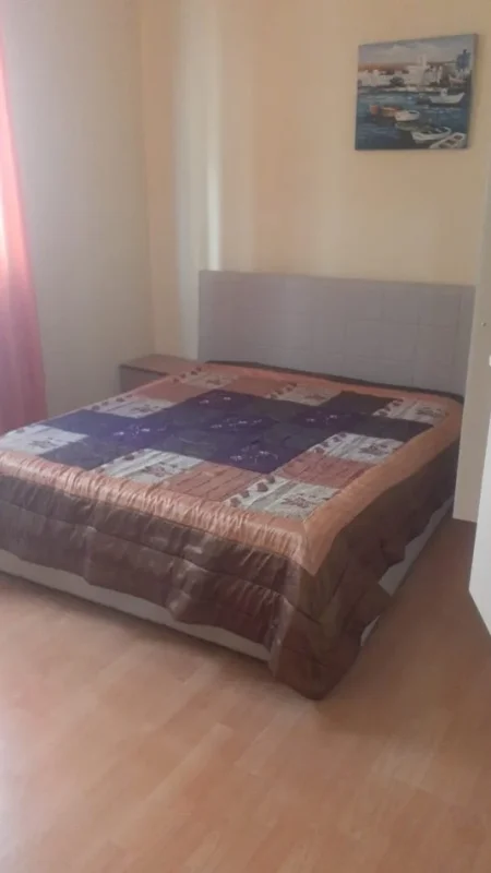 Tirane, jepet me qera apartament 2+1+Ballkon Kati 3, 89 m² 600 € (DON BOSKO)